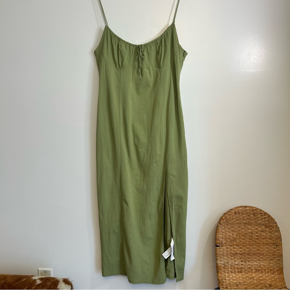 Elegant Green Spaghetti Strap Dress